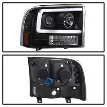 Cargar imagen en el visor de la galería, Spyder 99-04 Ford F250 Super Duty Projector Headlights - Light Bar - Black PRO-YD-FF25099V2-LB-BK