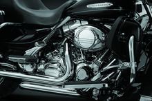 Cargar imagen en el visor de la galería, Kuryakyn Rear Cylinder Base Cover 09-16 Touring Models