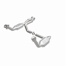 Cargar imagen en el visor de la galería, MagnaFlow Conv DF 02-06 Cadillac Escalade / 02-06 Chevy Avalanche 5.3L Dual Conv Y-Pipe Assembly 2WD