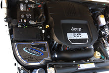 Cargar imagen en el visor de la galería, Volant 12-13 Jeep Wrangler 3.6L V6 Pro5 Closed Box Air Intake System