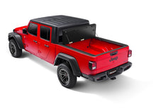 Cargar imagen en el visor de la galería, UnderCover 2020 Jeep Gladiator 5ft Flex Bed Cover