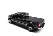 Cargar imagen en el visor de la galería, Cubierta para caja de carga Lo Pro de 6 pies y 6 pulgadas Truxedo 17-19 Ford F-250/F-350/F-450 Super Duty