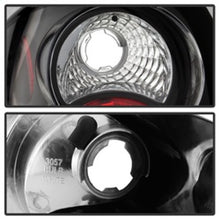 Cargar imagen en el visor de la galería, Luces traseras de estilo europeo Spyder Dodge Caravan/Grand Caravan 01-07, color negro ALT-YD-DC01-BK