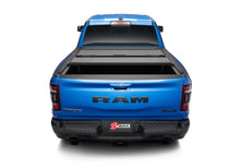 Cargar imagen en el visor de la galería, Dodge Ram 1500 BAK 19-20 (nuevo estilo de carrocería con caja Ram) Caja de 5 pies y 7 pulgadas BAKFlip MX4 Acabado mate