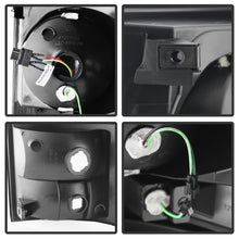 Cargar imagen en el visor de la galería, Luces traseras LED Spyder Toyota Tundra 07-13 negras ALT-YD-TTU07-LED-BK