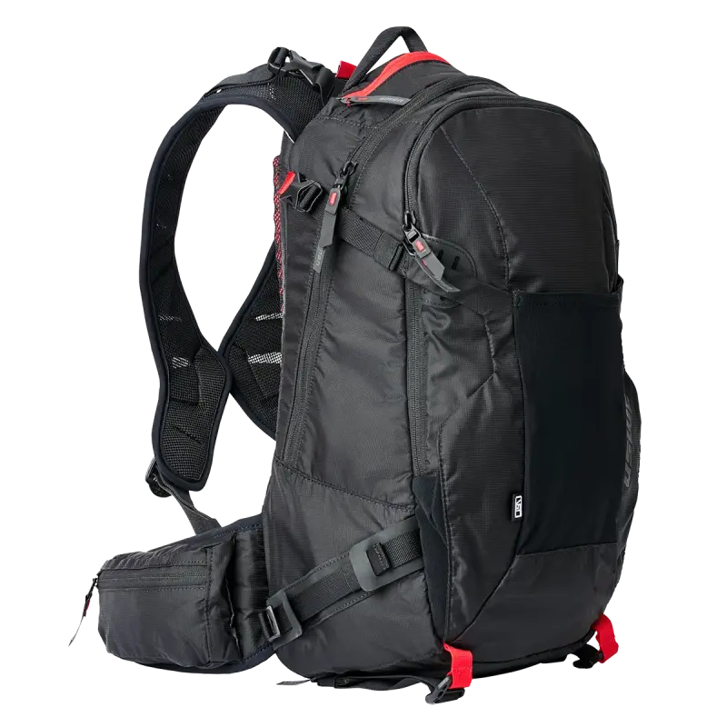 USWE ZIPPERED VST 16L DAYPACK Black