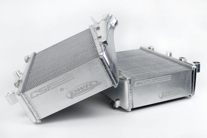 Sistema de intercooler de alto rendimiento CSF ​​2020+ Audi C8 RS6/RS7 (número de pieza OEM 4K0 145 805 P/4K0 145 806 B)