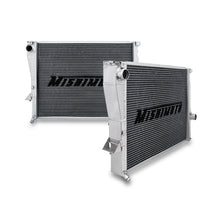 Cargar imagen en el visor de la galería, Mishimoto 99-02 BMWZ3 Manual X-Line (Thicker Core) Aluminum Radiator