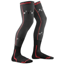 Cargar imagen en el visor de la galería, EVS Fusion Sock Combo Black/Red - Youth