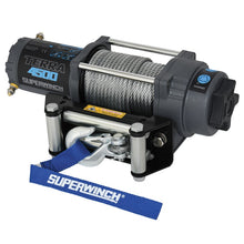 Cargar imagen en el visor de la galería, Cabrestante Terra 4500 de Superwinch, 4500 libras, 12 V CC, 15/64 pulgadas x 50 pies, cuerda de acero, gris arrugado