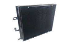 Cargar imagen en el visor de la galería, CSF BMW B58/B48 Front Mount Triple-Pass Heat Exchanger w/Rock Guard - Black