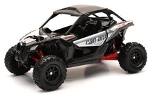 Cargar imagen en el visor de la galería, New Ray Toys Can-AM Maverick X3 (Hyper Silver/Red)/ Scale - 1:18