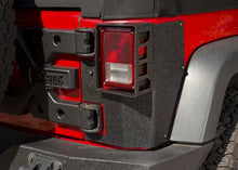 Cargar imagen en el visor de la galería, Rugged Ridge XHD Corner Guard Rear 07-18 Jeep Wrangler JK 2-Door