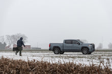 Cargar imagen en el visor de la galería, AVS 19-22 GMC Sierra 1500 Aeroskin Low Profile Hood Shield w/ Lights - Black