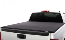 Cargar imagen en el visor de la galería, Lund 15-17 Chevy Colorado (5ft. Bed) Genesis Elite Roll Up Tonneau Cover - Black