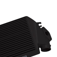 Cargar imagen en el visor de la galería, Kit de intercooler de montaje superior Mishimoto para Subaru WRX 08-14: mangueras negras y recubiertas de polvo