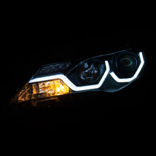 Cargar imagen en el visor de la galería, ANZO 2013-2015 Toyota Rav4 Projector Headlights w/ Plank Style Design Black