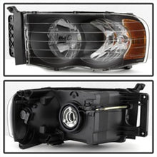 Cargar imagen en el visor de la galería, Xtune Dodge Ram 1500 02-05 Amber Crystal Headlights Black HD-JH-DR02-AM-BK