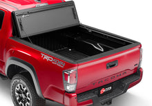 Cargar imagen en el visor de la galería, BAK 16-20 Toyota Tacoma 5ft Bed BAKFlip MX4 Matte Finish