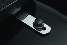 Cargar imagen en el visor de la galería, Kuryakyn Quick Release Seat Screw 14-23 Indian Models Gloss Black