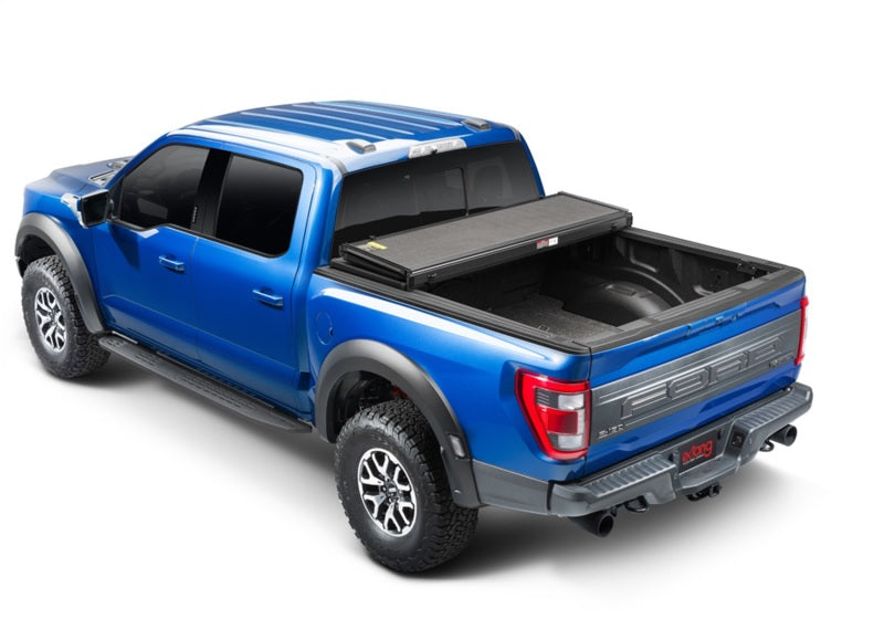 Extang 22-23 Nissan Frontier (5ft. Bed) Solid Fold ALX