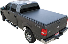 Cargar imagen en el visor de la galería, Truxedo 99-07 Ford F-250/F-350/F-450 Super Duty 8ft TruXport Bed Cover