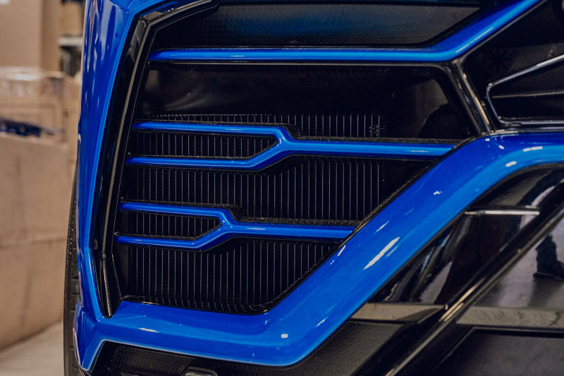 Sistema de intercooler de alto rendimiento CSF ​​2019+ Lamborghini Urus / 2020+ Audi RS Q8 / SQ8 / SQ7 - Negro