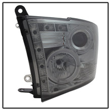 Cargar imagen en el visor de la galería, Faros delanteros de proyector Spyder Dodge Ram 1500 09-14 10-14 Halógeno - LED Halo LED - Smke PRO-YD-DR09-HL-SM