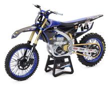 Cargar imagen en el visor de la galería, New Ray Toys Yamaha YZ450F Factory Team (Dylan Ferrandis #14)/ Scale - 1:12