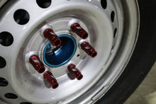 Cargar imagen en el visor de la galería, Mishimoto Aluminum Locking Lug Nuts M12x1.5 27pc Set Red