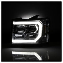 Cargar imagen en el visor de la galería, Spyder GMC Sierra 1500/2500/3500 07-13 V2 Projector Headlights - Chrome PRO-YD-GS07V2-LBDRL-C