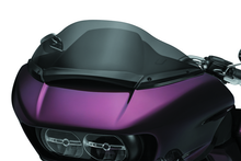 Cargar imagen en el visor de la galería, Kuryakyn Windshield Center Trim Gloss Black