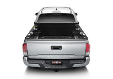 Cargar imagen en el visor de la galería, Truxedo 05-15 Toyota Tacoma 5ft TruXport Bed Cover