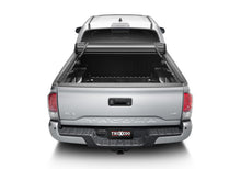 Cargar imagen en el visor de la galería, Truxedo 16-20 Toyota Tacoma 5ft Sentry CT Bed Cover