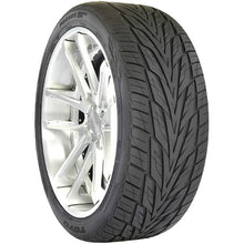 Cargar imagen en el visor de la galería, Toyo Proxes ST III Tire - 305/45R22 118V