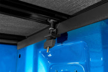 Cargar imagen en el visor de la galería, Lund 21+ Ford F-150 Genesis Elite Tri-Fold Tonneau Cover - Black