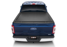 Cargar imagen en el visor de la galería, Cubierta para caja de carga Lo Pro de 6 pies y 6 pulgadas Truxedo 17-19 Ford F-250/F-350/F-450 Super Duty