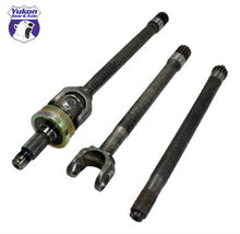 Cargar imagen en el visor de la galería, Yukon Gear Replacement Axle For Dana 60 / 18.31in Inner / Right Hand / (15Spline Disconnect)