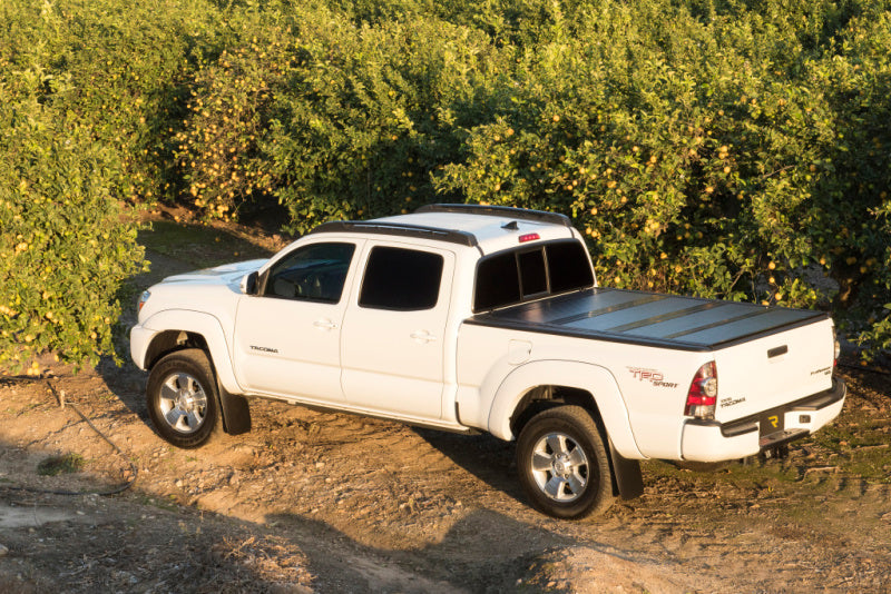 Cubierta de caja BAKFlip G2 para Toyota Tacoma 2024 con caja de 6 pies