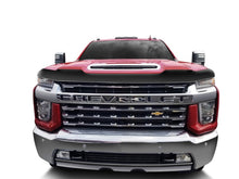 Cargar imagen en el visor de la galería, AVS 20-22 Chevrolet Silverado 2500 / 3500 HD Bugflector II High Profile Hood Shield - Smoke