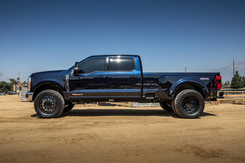 ICON Stage 3 2.5in Suspension Lift System w/ Radius Arms — Fits 2023 Ford F-250/F-350 Super Duty