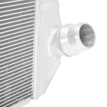 Cargar imagen en el visor de la galería, Mishimoto 11+ Chevy 6.6L Duramax Radiator