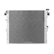 Cargar imagen en el visor de la galería, Mishimoto 07-17 Jeep Wrangler JK Performance Aluminum Radiator V2