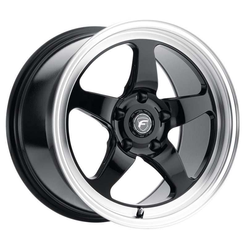 Rueda Forgestar D5 Drag 17x10 / 5x115 BP / ET30 / 6,6 pulgadas BS en negro brillante