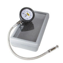 Cargar imagen en el visor de la galería, Autometer NASCAR Performance 60PSI Lo-Pressure Tire Pressure Gauge