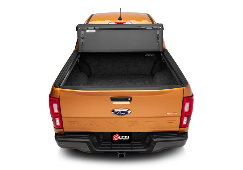 BAK 2024 Ford Ranger BAKFlip MX4 Caja de 5 pies - Plegable rígida