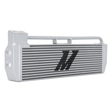 Cargar imagen en el visor de la galería, Mishimoto 06-10 BMW E60 M5 Oil Cooler