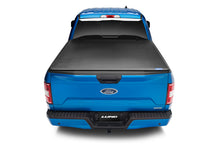 Cargar imagen en el visor de la galería, Lund 21+ Ford F-150 (5.5ft. Bed) Genesis Tri-Fold Tonneau Cover - Black