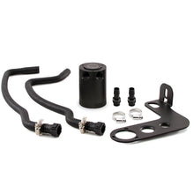 Cargar imagen en el visor de la galería, Mishimoto 10-15 Chevrolet Camaro SS Baffled Oil Catch Can Kit - Black