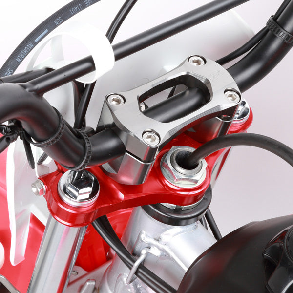 ZETA TOP Clamp CRF125/L RED (ZE12-1102)